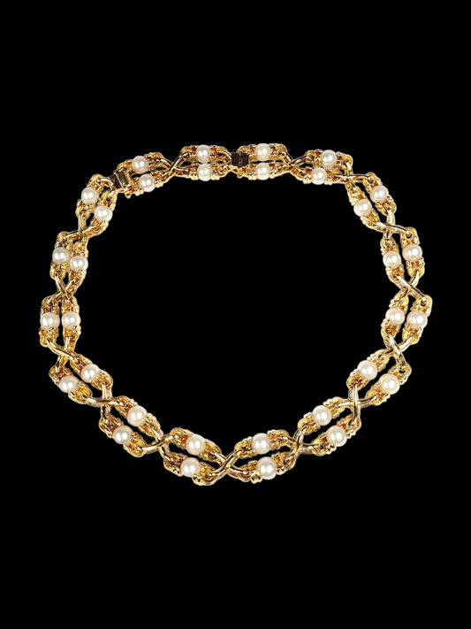 Vintage 18ct gold and pearl necklace
SKU: 8344