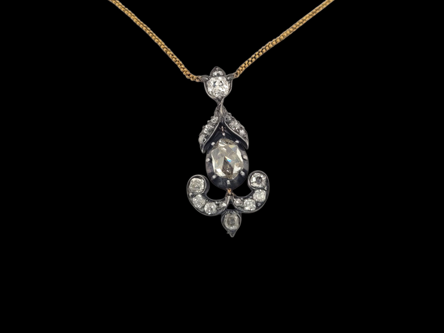 Antique diamond pendant
SKU: 8368