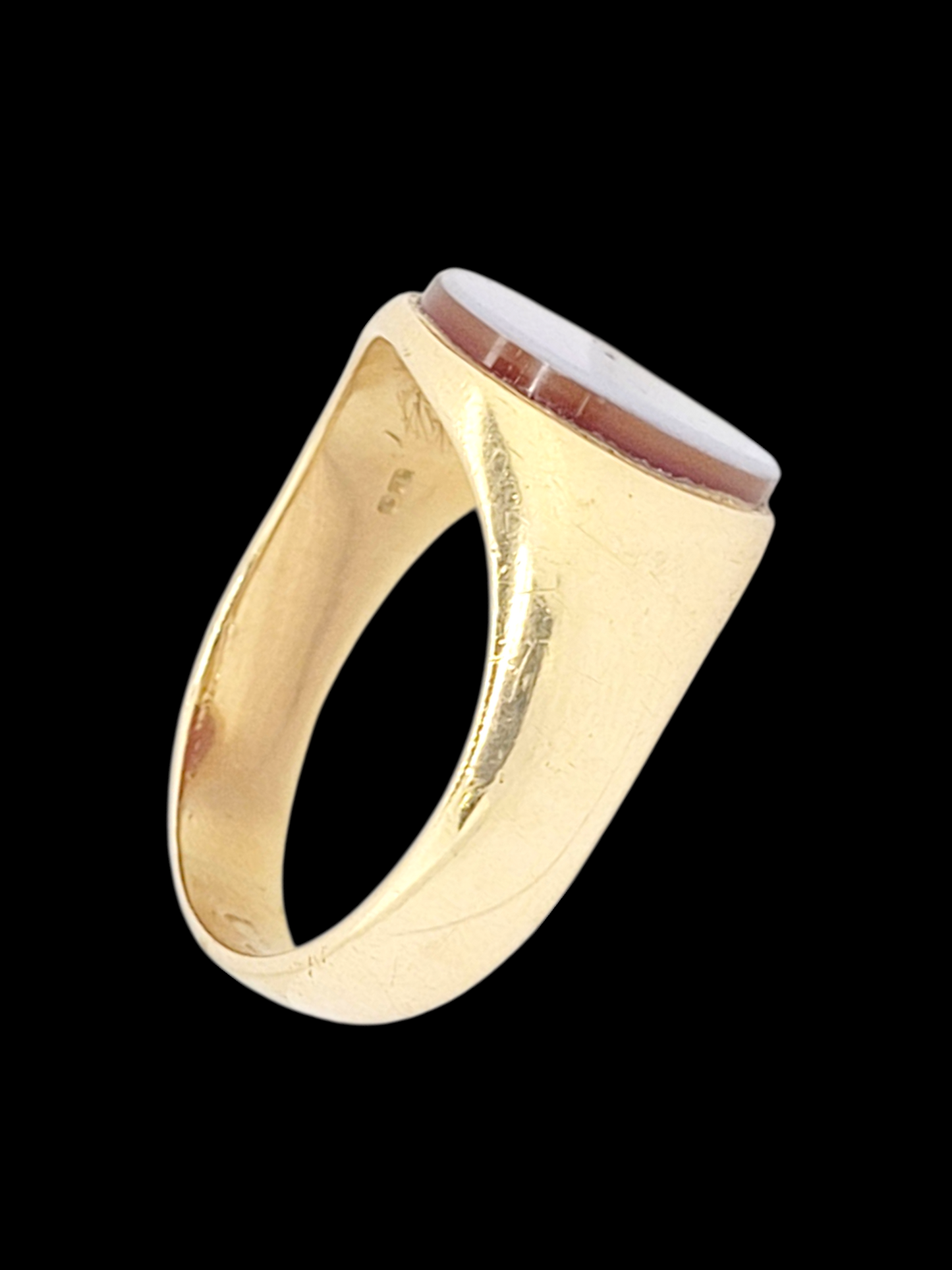Banded agate signet ring
SKU: 8402