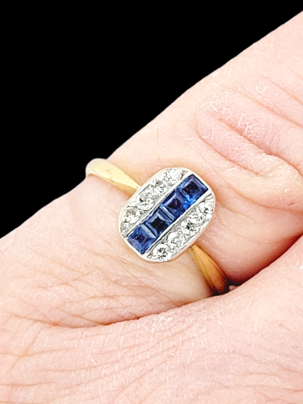 Sapphire and diamond dress ring
SKU: 6541