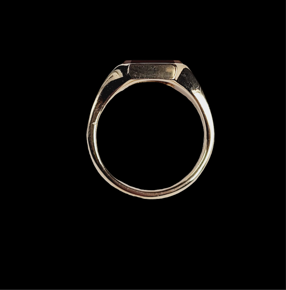 Dark red cut corner oblong cornelian 9ct gold signet ring sku 8448