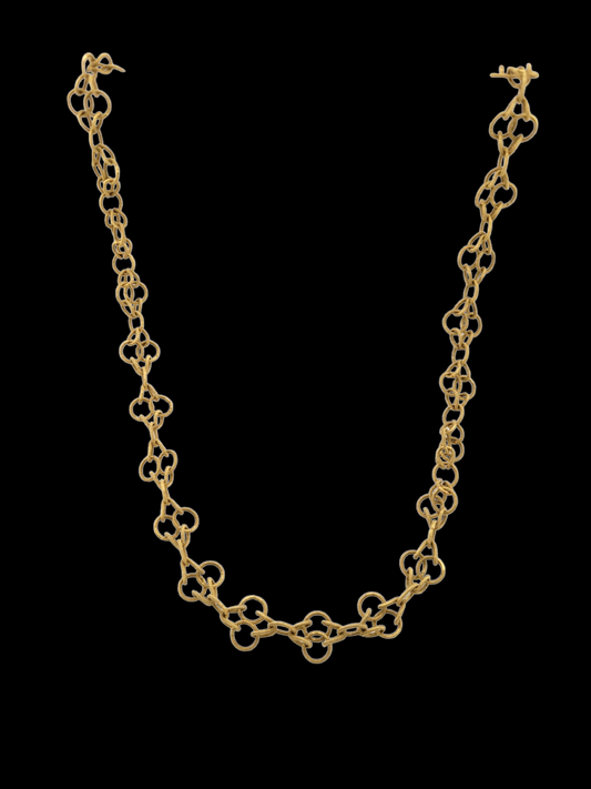 Stylish 18ct gold long twisted wire necklace