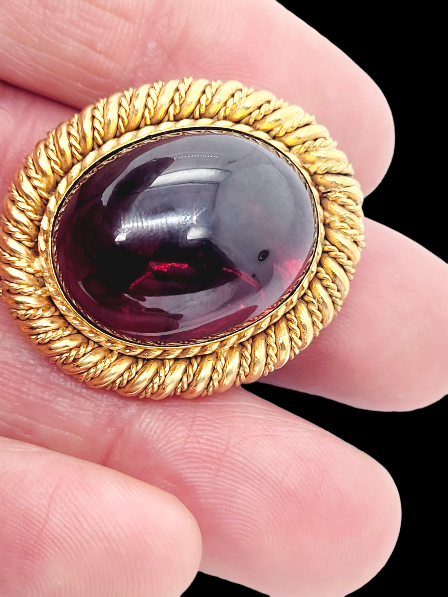 Antique Cabochon garnet brooch
