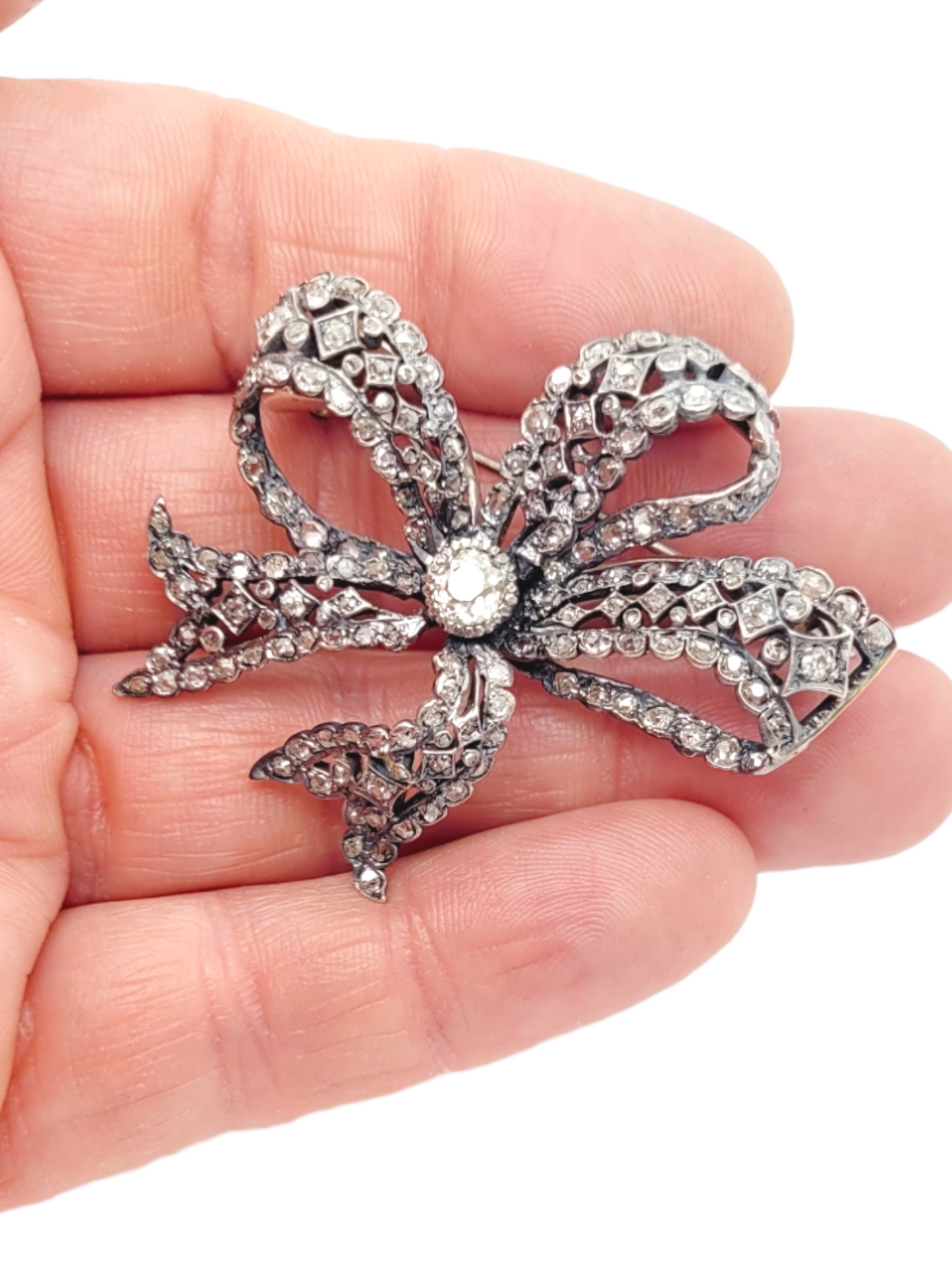 Antique diamond bow brooch