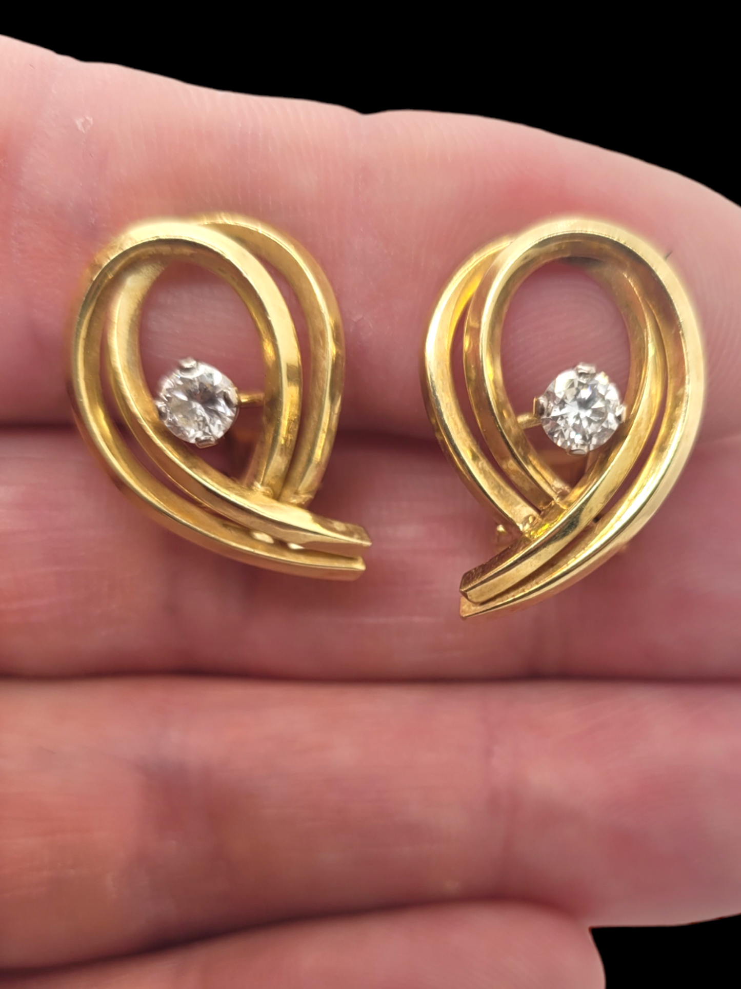 Vintage gold Garrards gold and diamond earrings
SKU: 6506