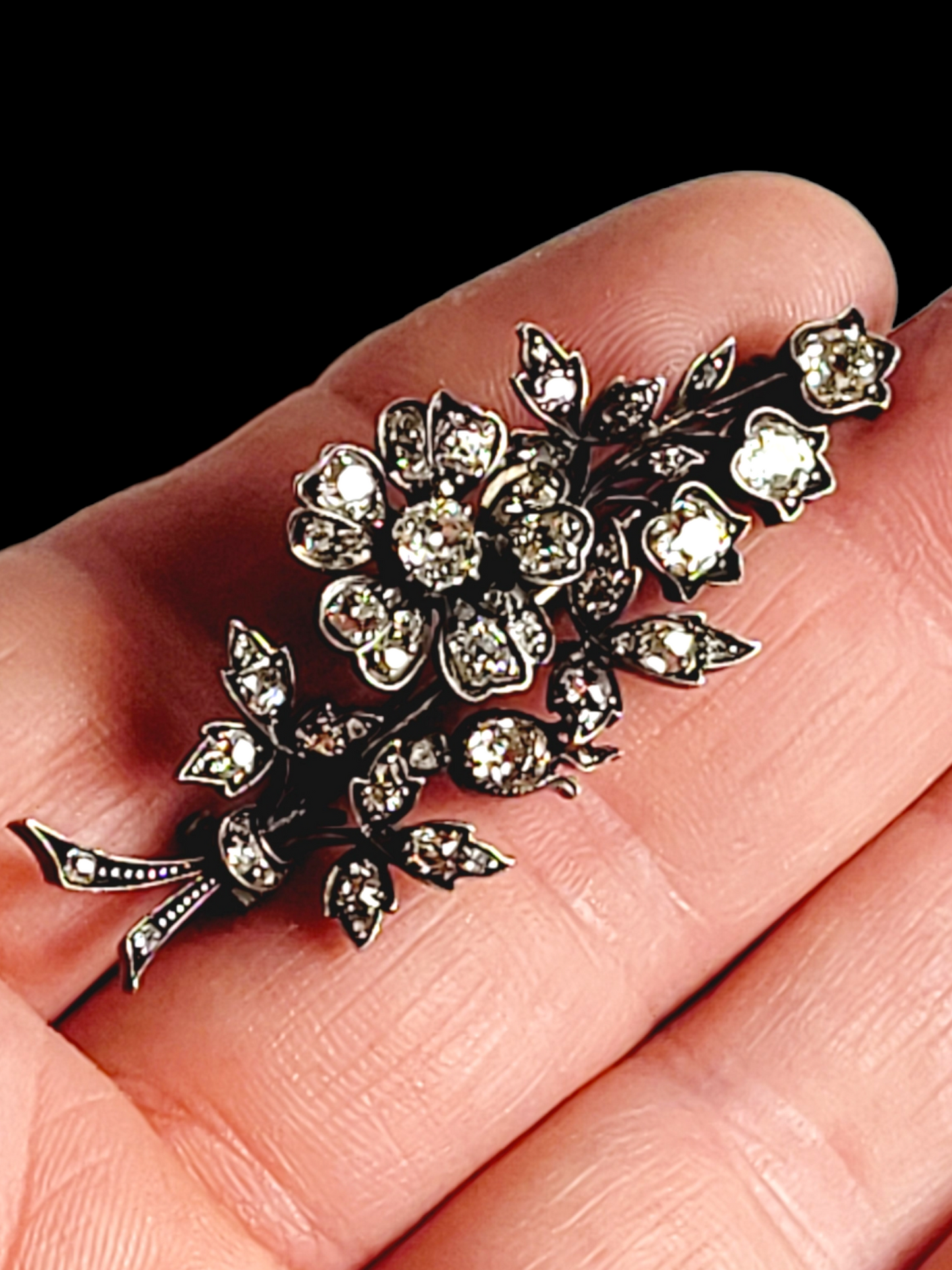 Victorian diamond spray brooch
SKU: 6536