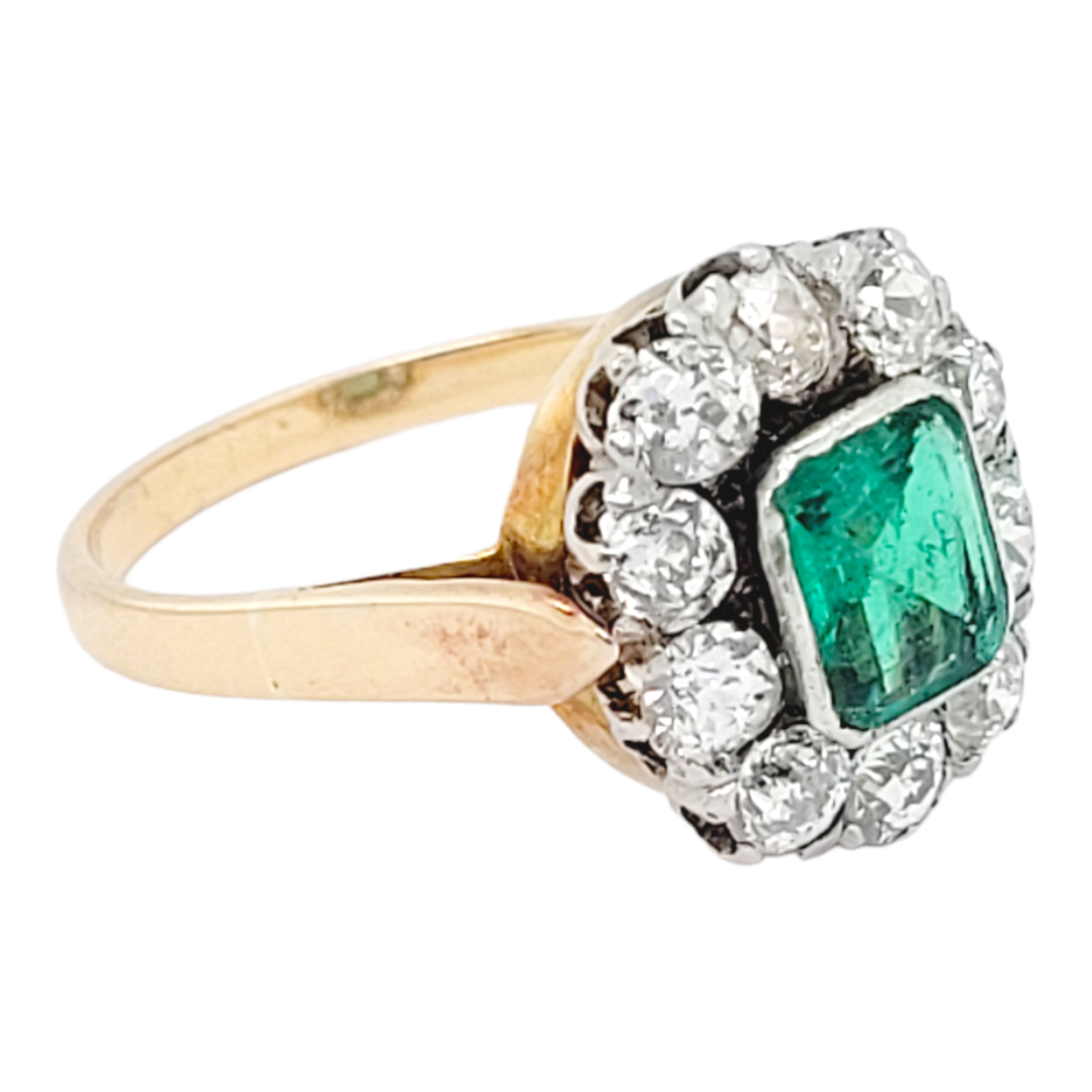 Antique emerald and diamond cluster engagement ring
SKU: 6594