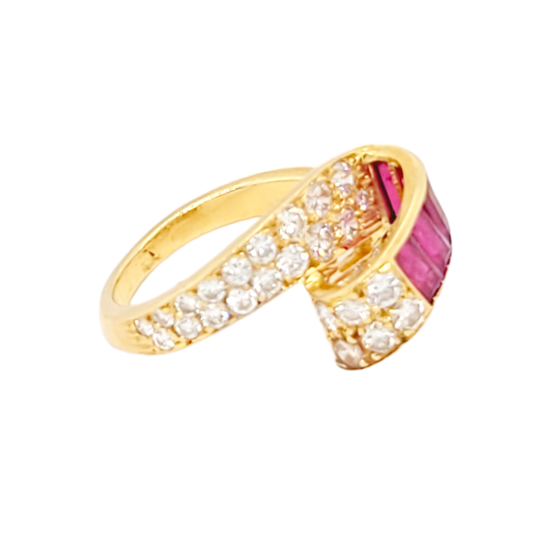 Stylish French ruby and diamond ribbon ring
SKU: 6797