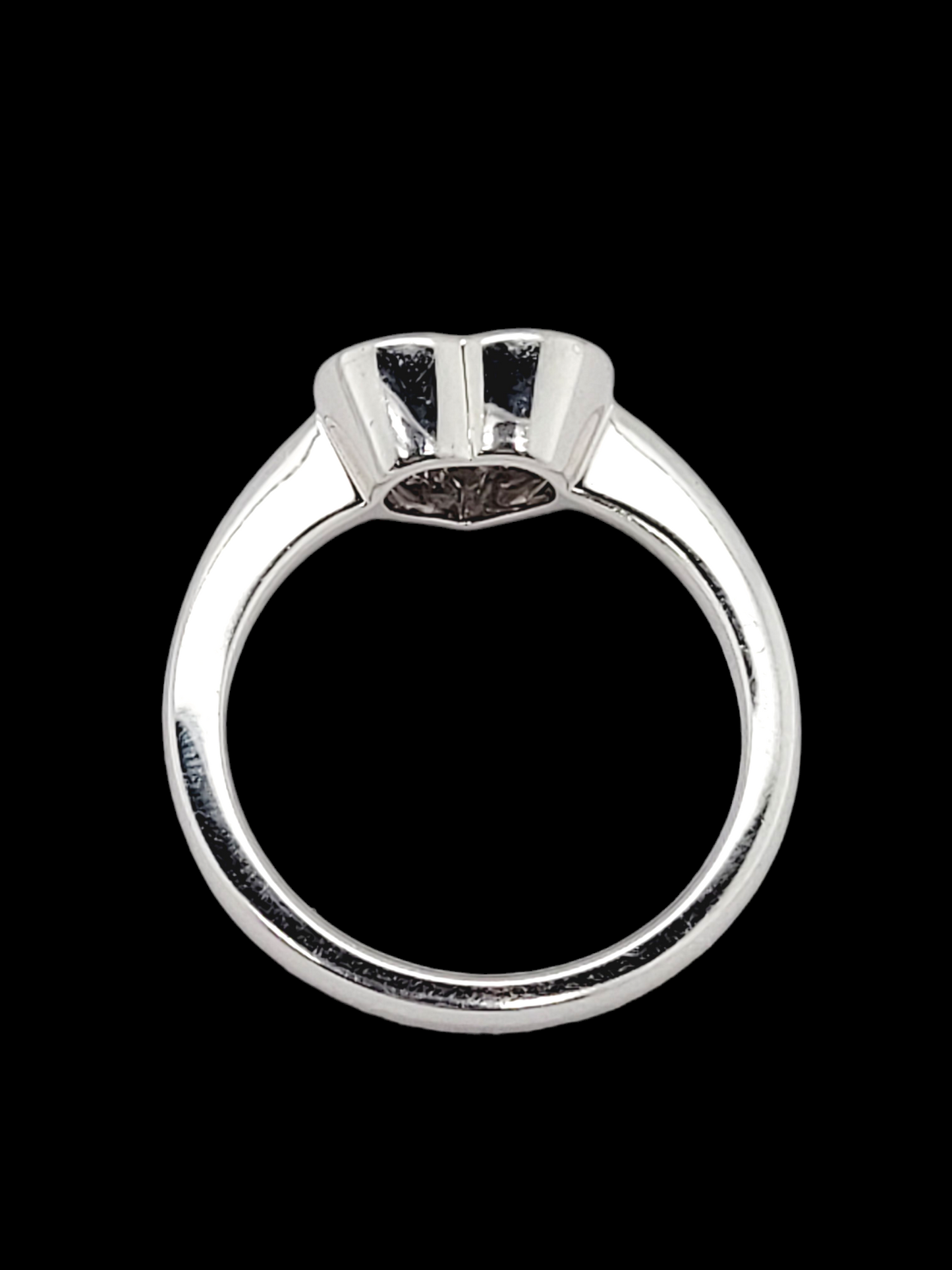 Princess cut diamond heart engagement ring
SKU: 6831