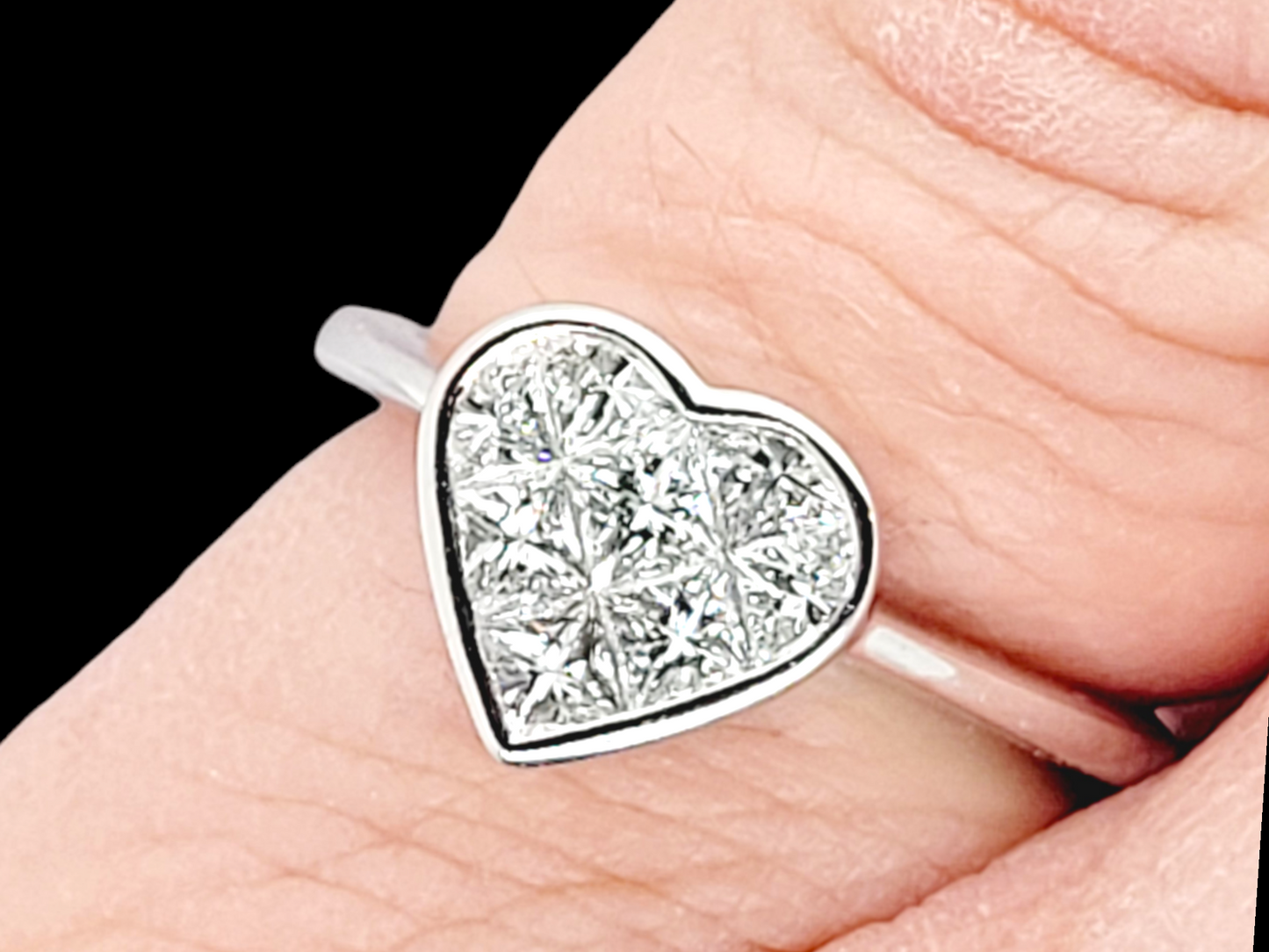 Princess cut diamond heart engagement ring
SKU: 6831