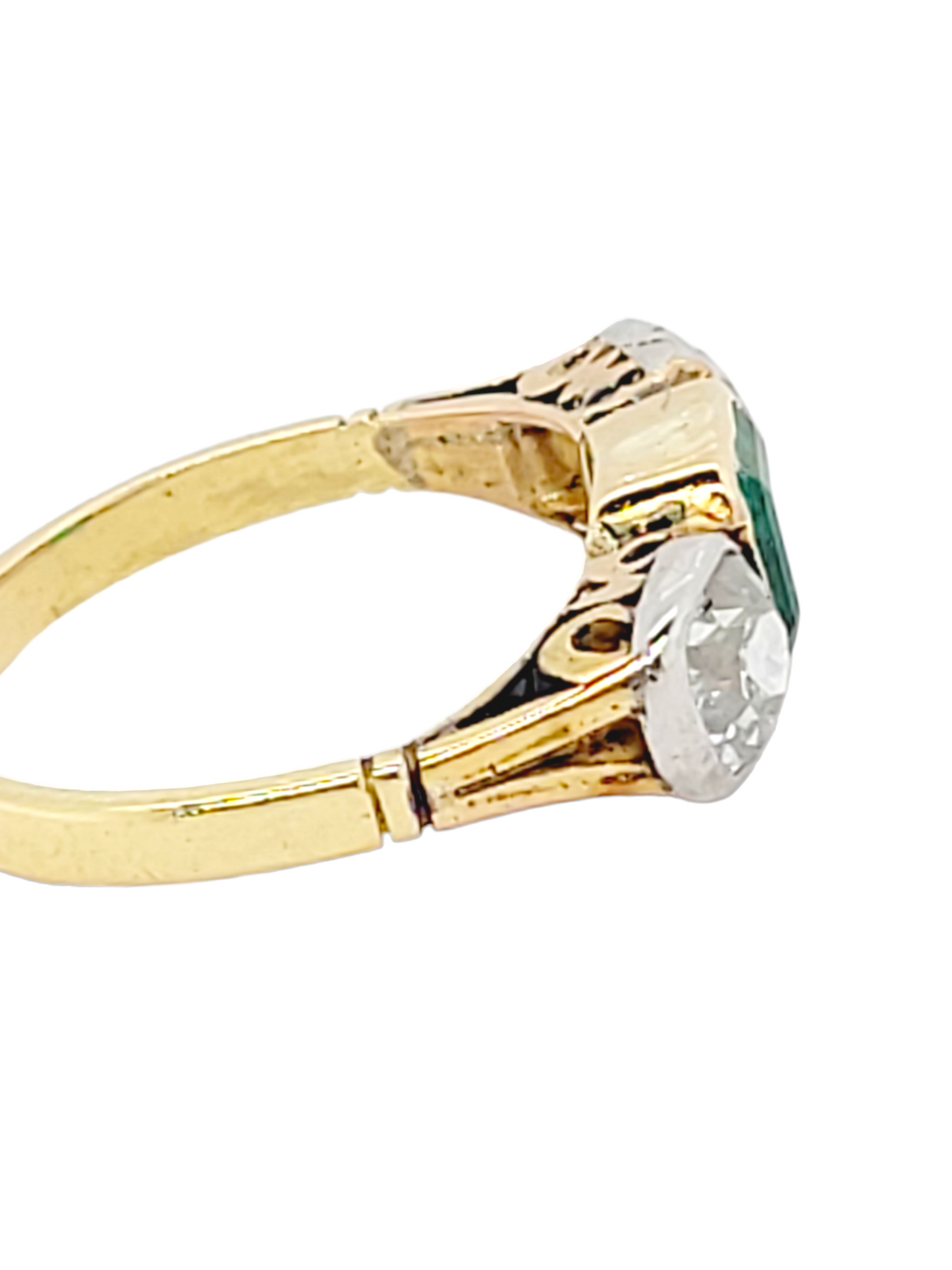 Antique emerald and old cut diamond engagement ring
SKU: 6912