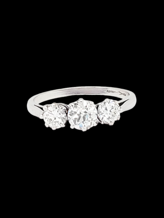Art deco diamond trilogy engagement ring
SKU: 7075
