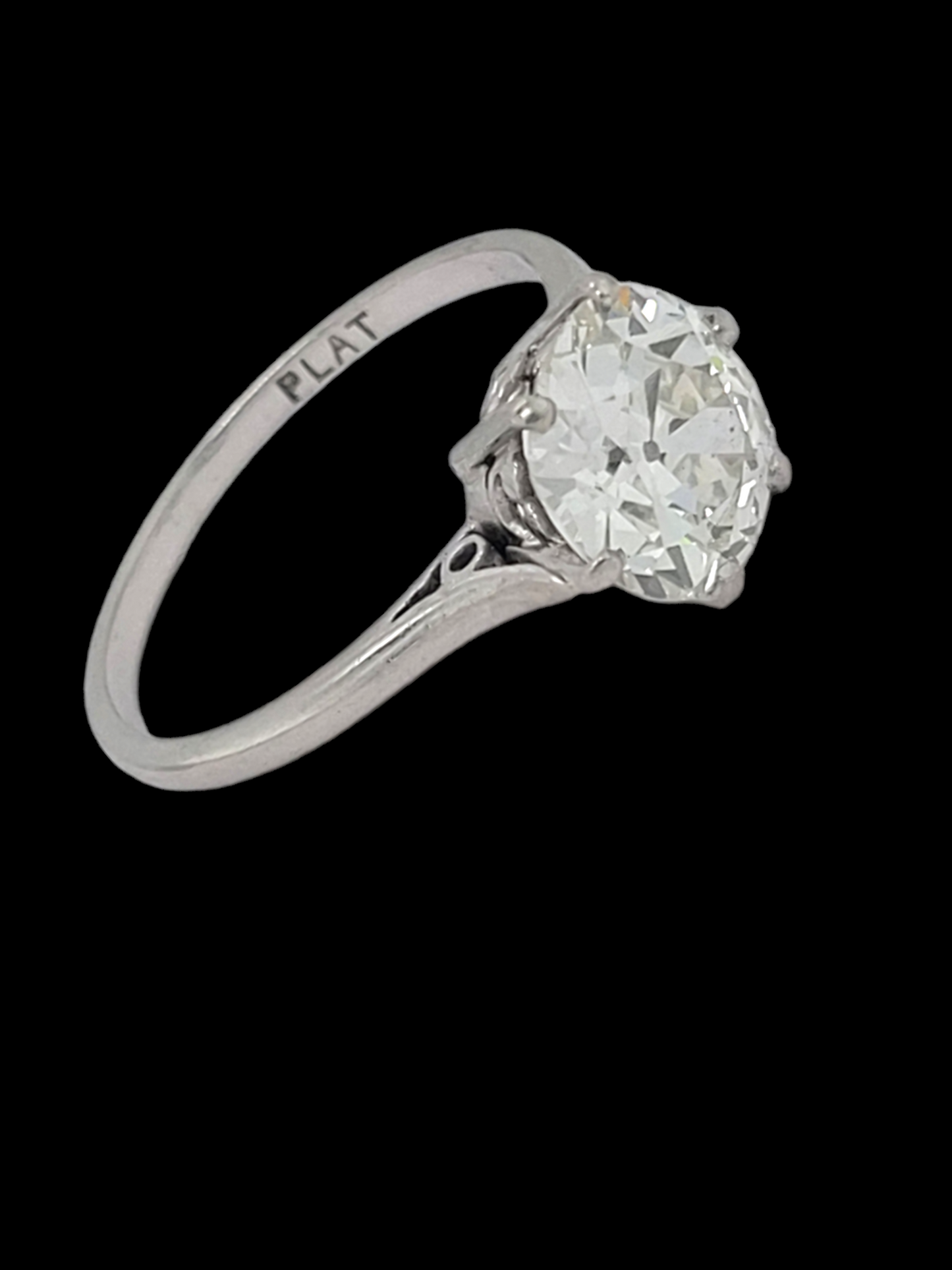 Old mine cut diamond engagement ring
SKU: 7279
