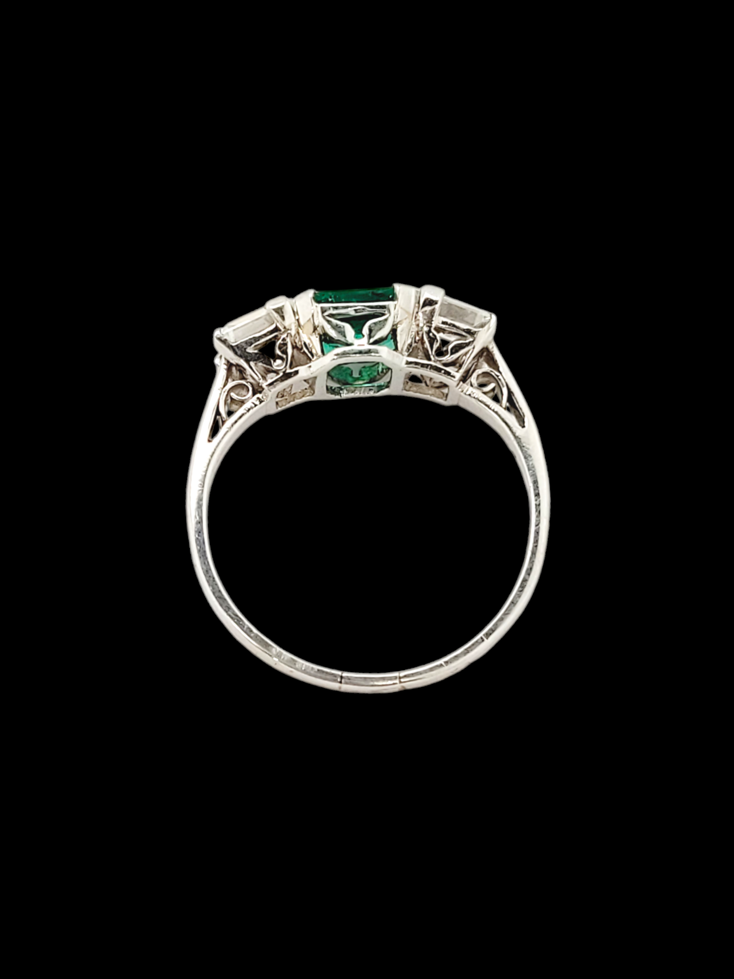 Fine art deco Columbian emerald and square cut diamond engagement ring
SKU: 7550