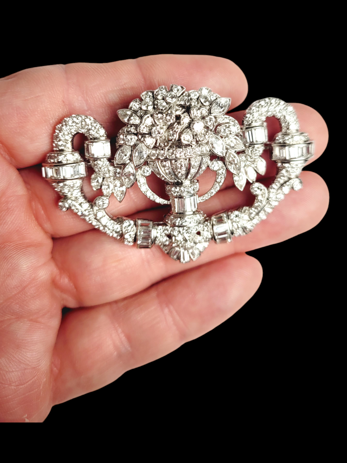 Rare Transforming Art deco diamond diamond Giardinetti brooch
SKU: 7580
