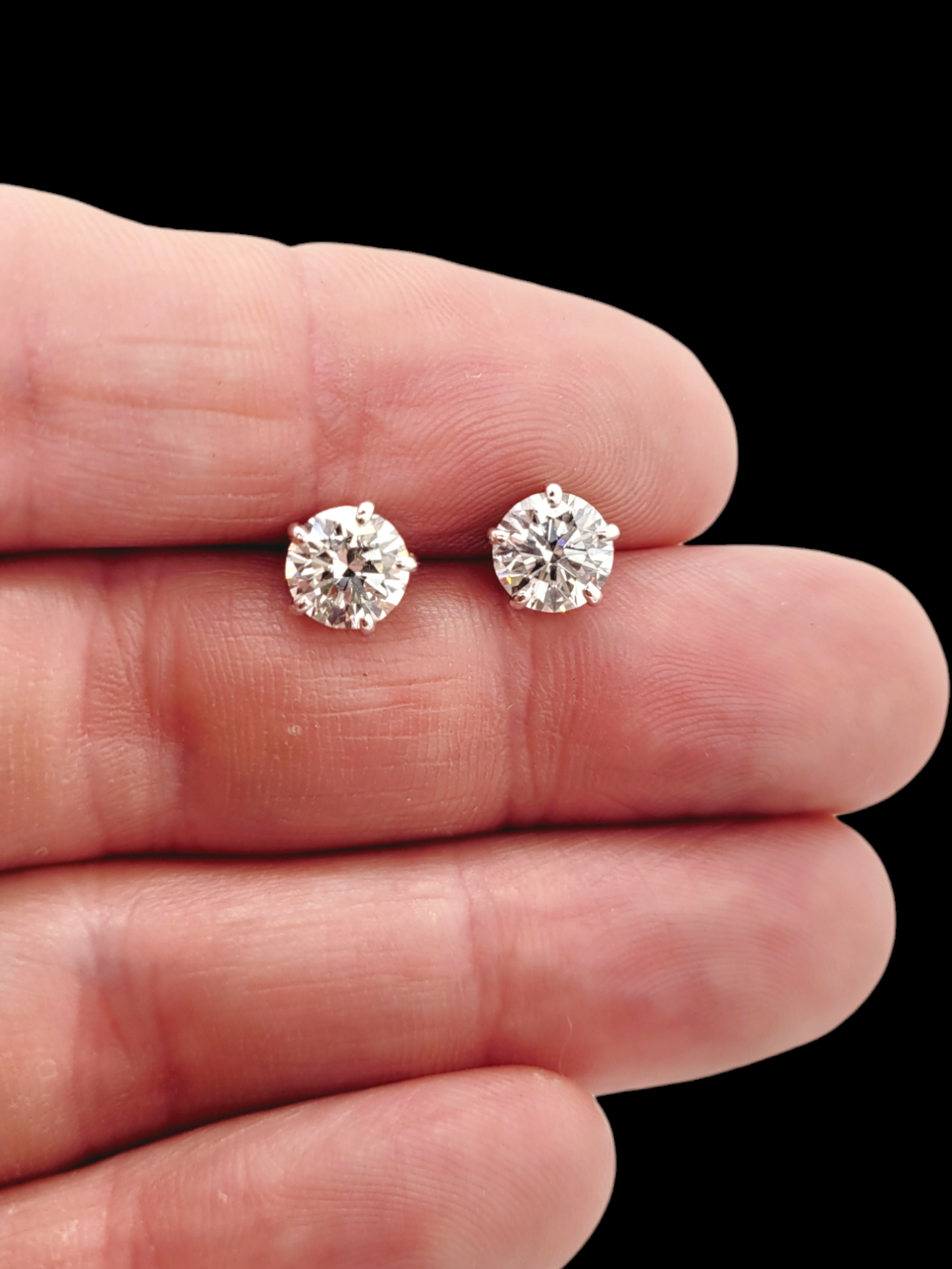 1.14ct & 1.13ct certified diamond stud earrings
SKU: 7599