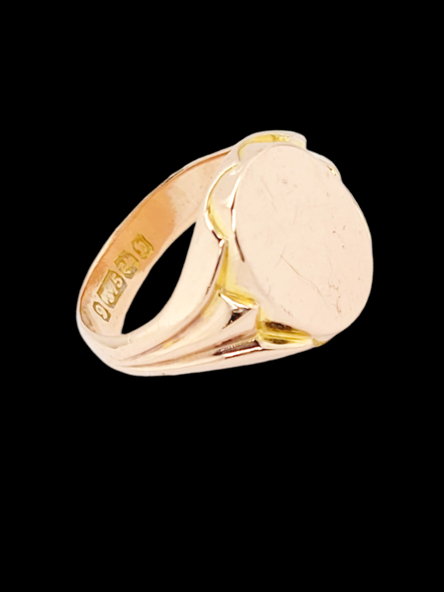 Vintage heavy 9ct gold signet ring
SKU: 7630