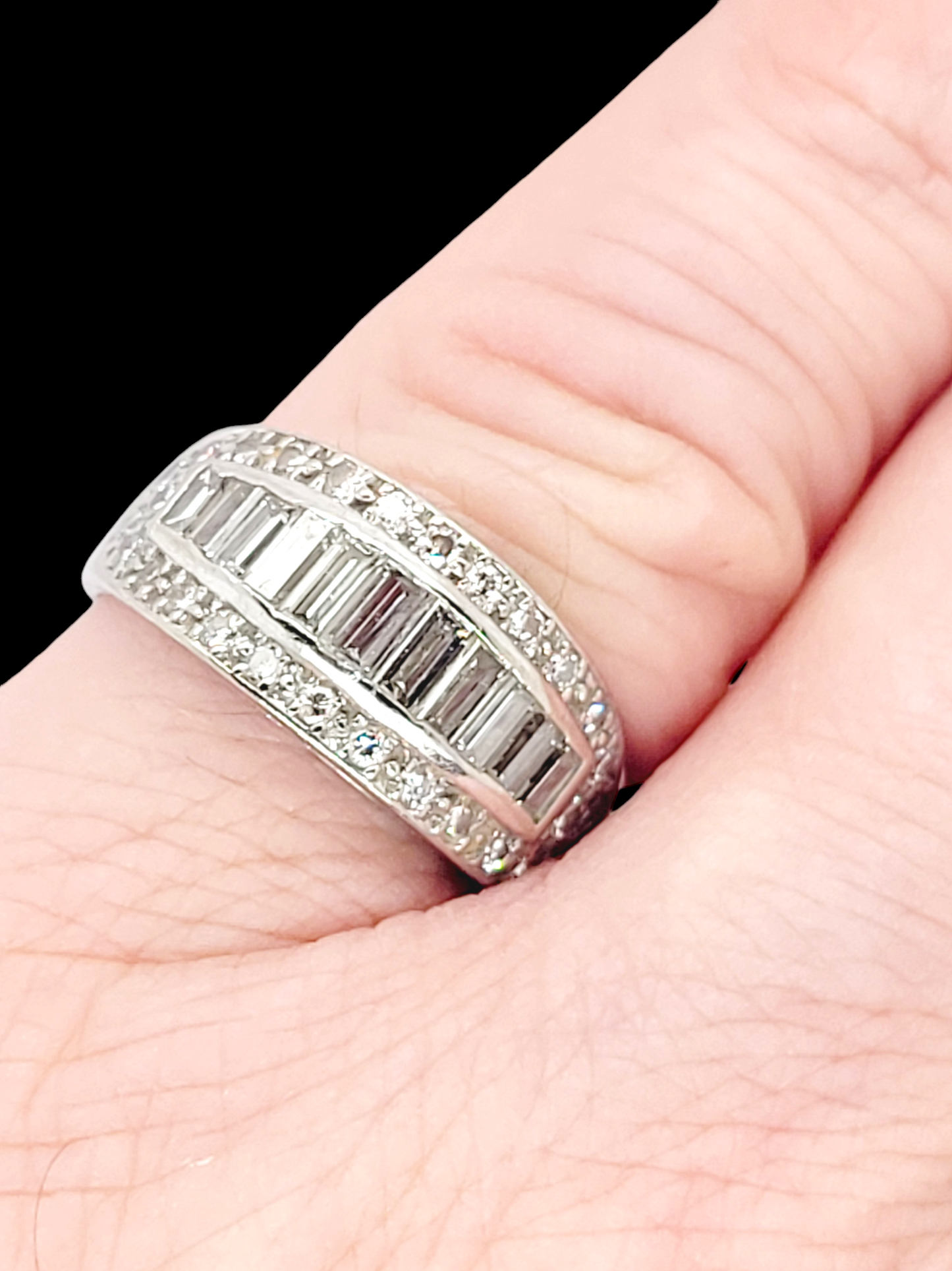 Half hoop diamond and baguette diamond ring
SKU: 7651
