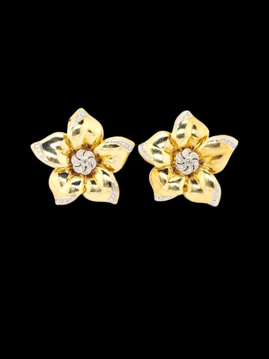 1970's 18ct gold and diamond flower earrings
SKU: 7753