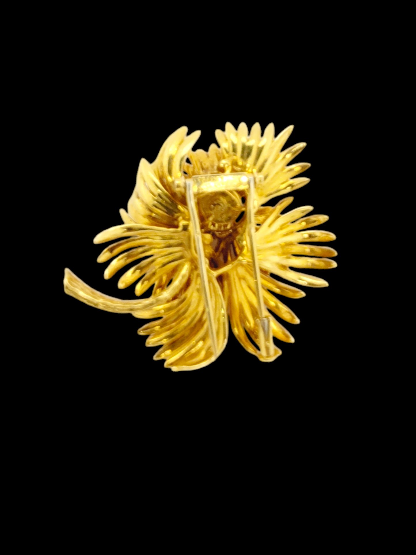 Stylish French 1960's 18ct gold and diamond flower
SKU: 7756
