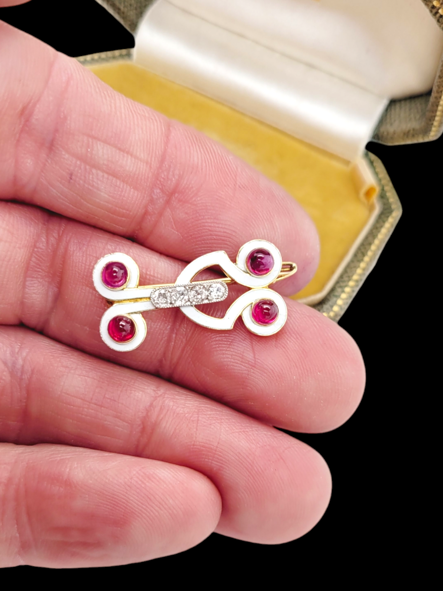 Art deco Cartier ruby and enamel brooch
SKU: 7757