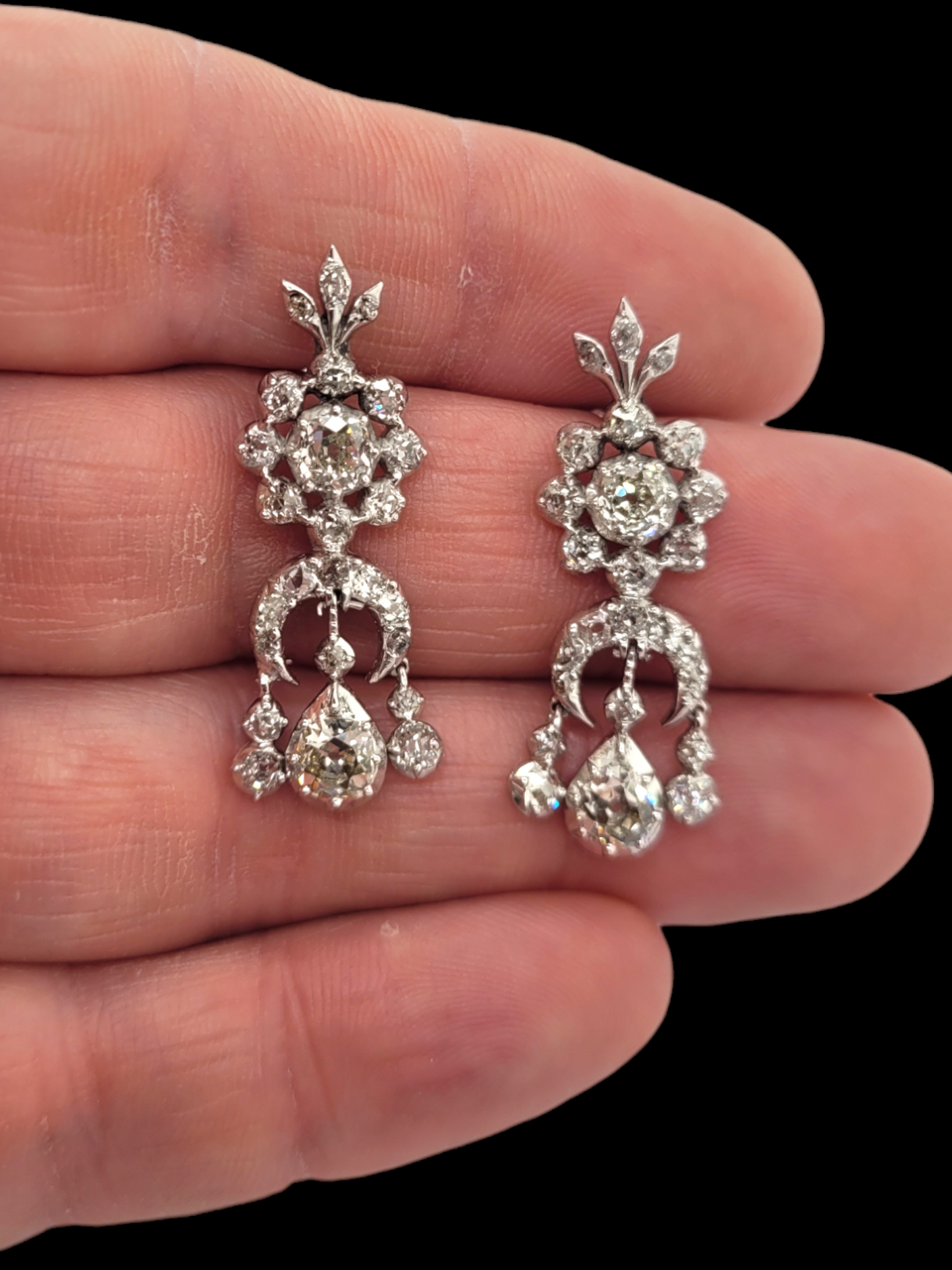 Antique diamond drop earrings
SKU: 7845
