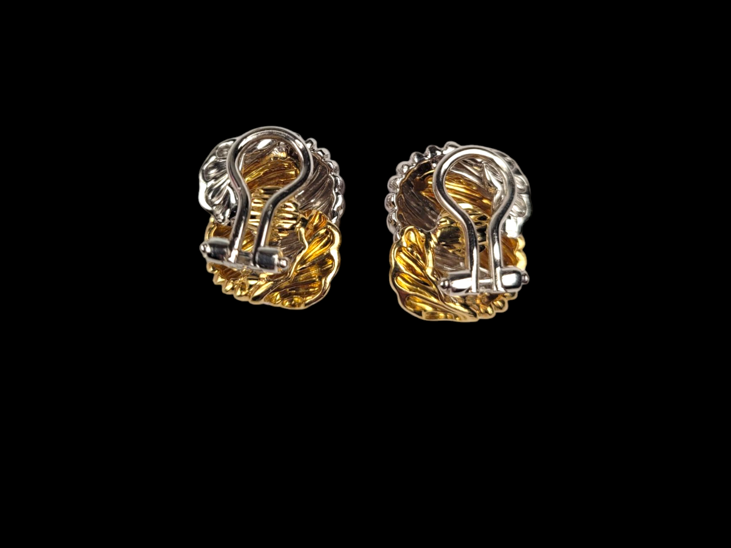 Cool bi colour 18ct gold earrings
SKU: 7910