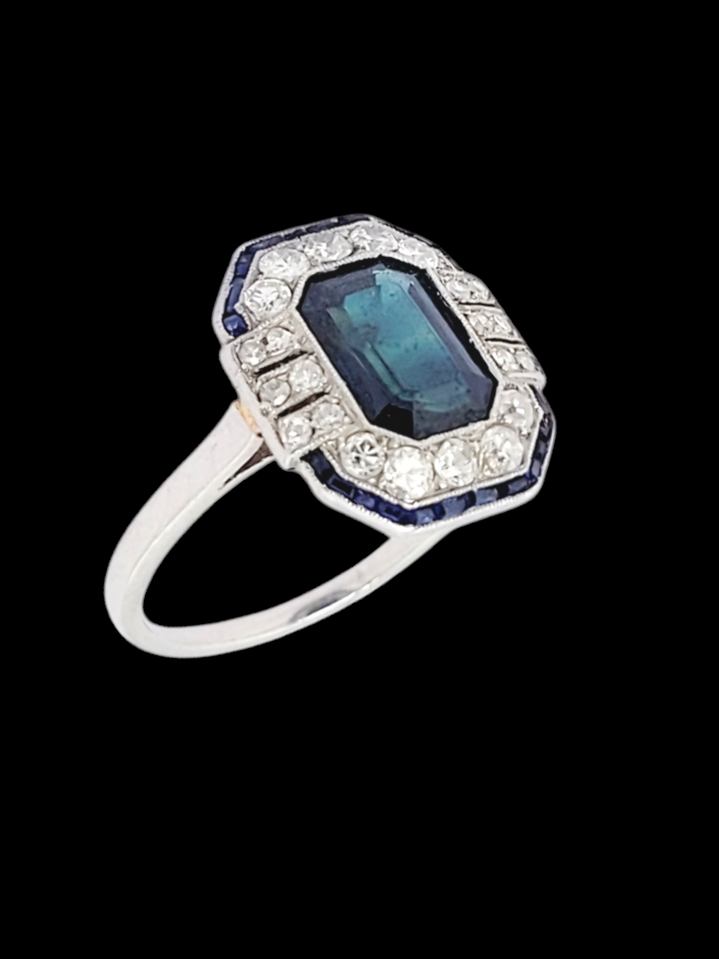 Art deco sapphire and diamond engagement ring
SKU: 7923