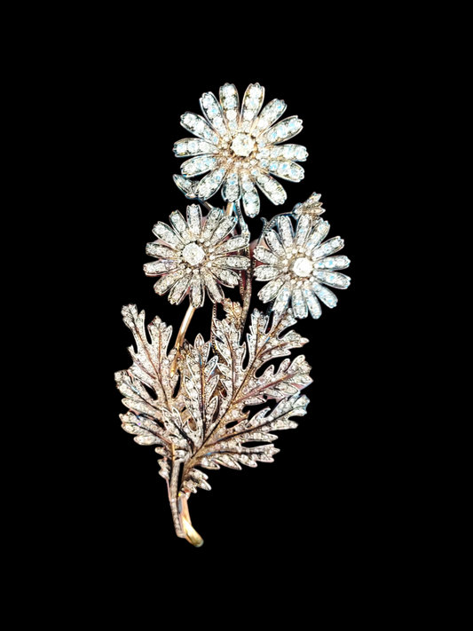 Museum quality three sprung diamond flower spray brooch
SKU: 7930