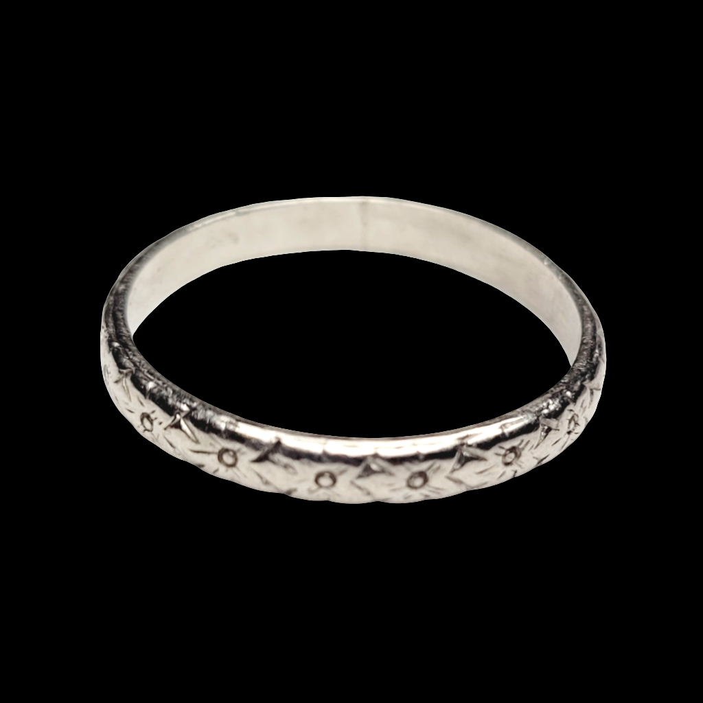 Art deco engraved platinum wedding ring
SKU: 6376