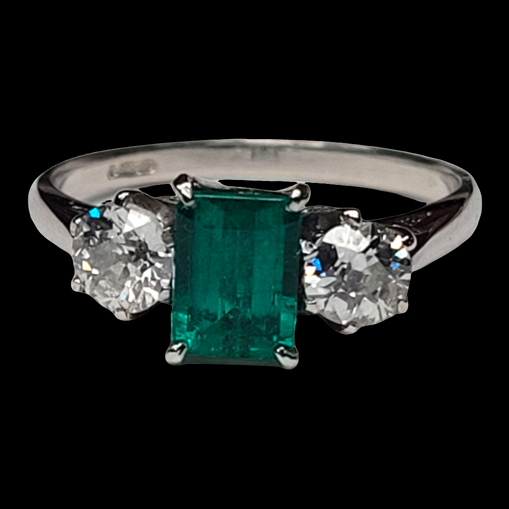 Emerald and diamond engagement ring
SKU: 6437
