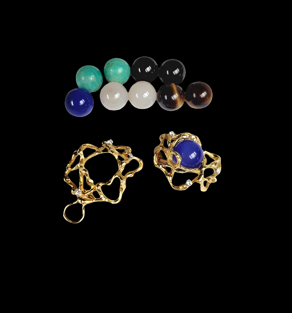 Playful vintage earrings with interchangeable coloured stone earrings
SKU: 8205