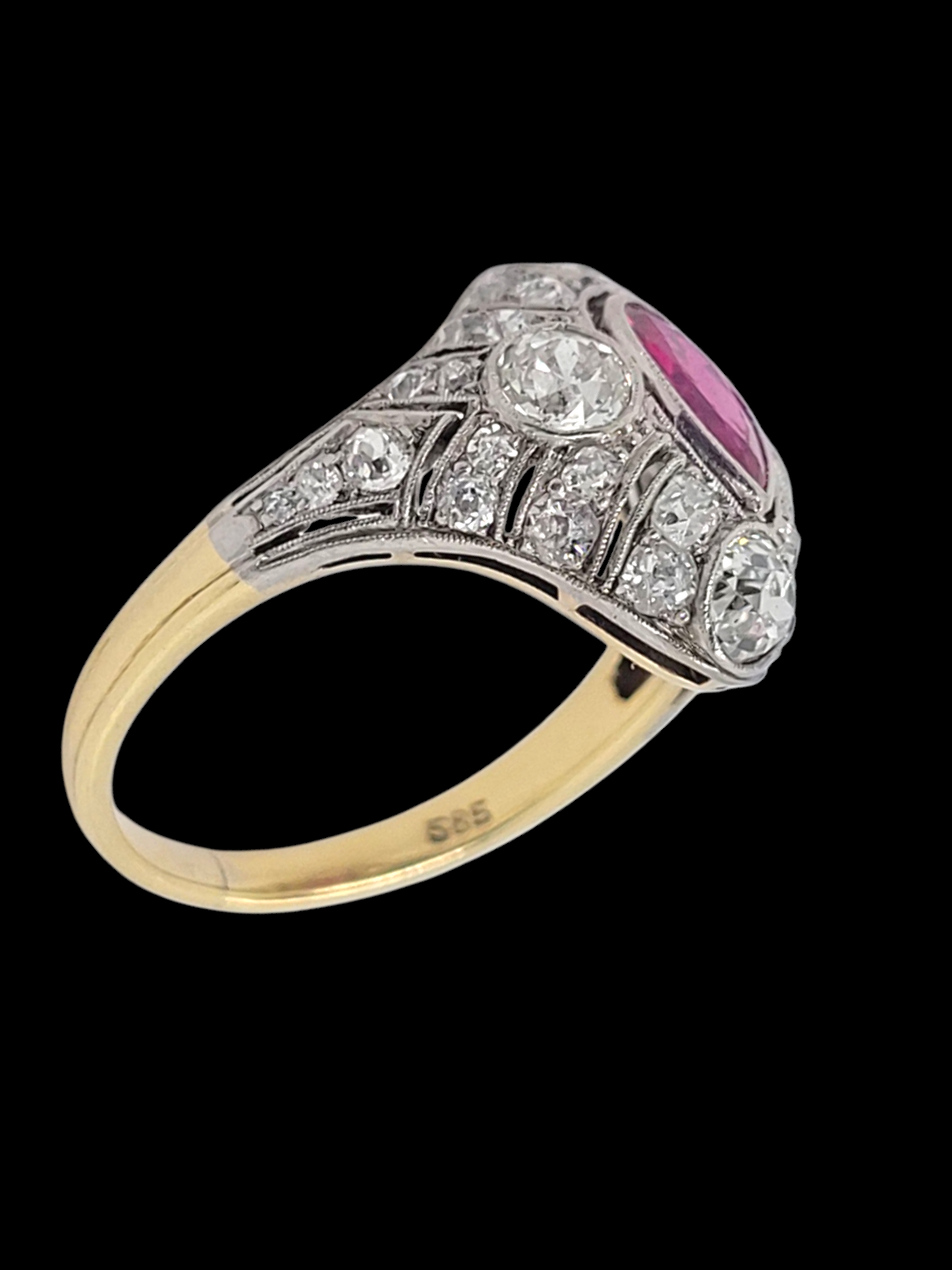 Gorgeous Edwardian ruby and diamond ring
SKU: 8036