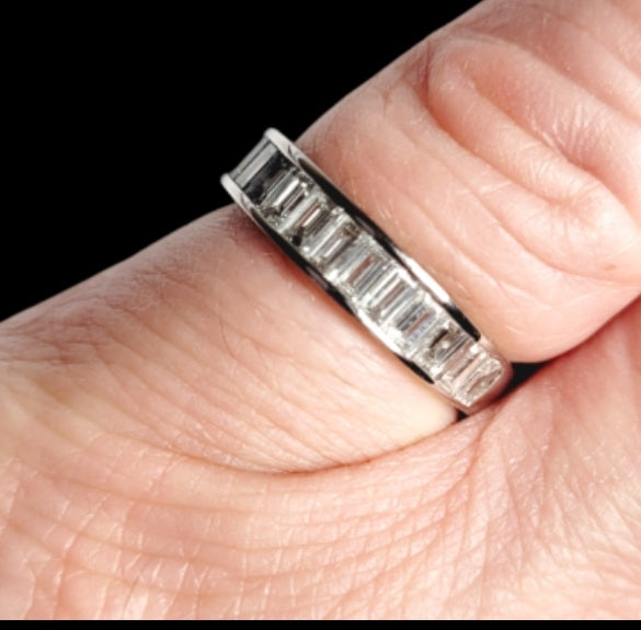 Baguette diamond and diamond dress ring
SKU: 7575