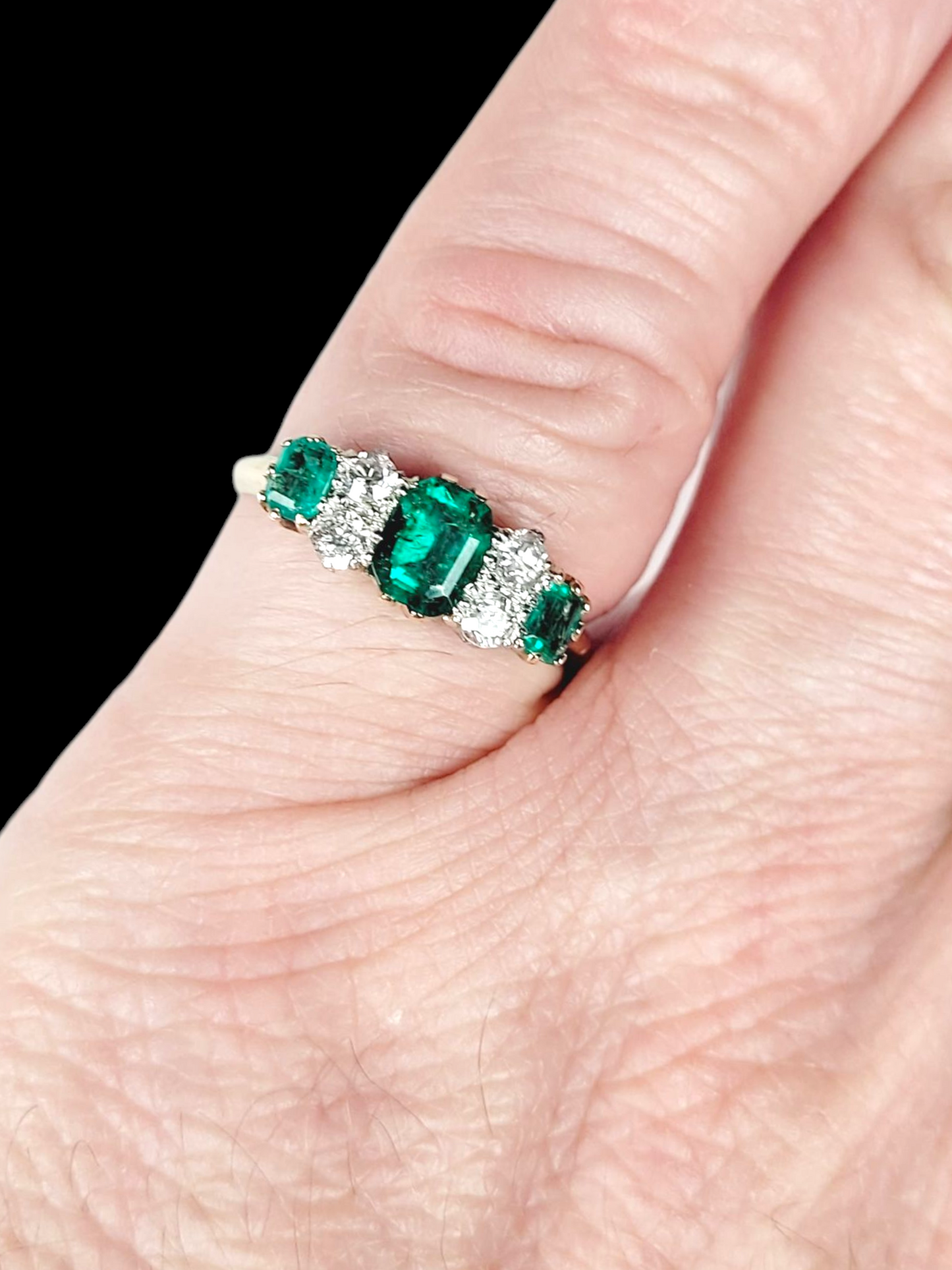 Antique emerald and diamond engagement ring
SKU: 8440