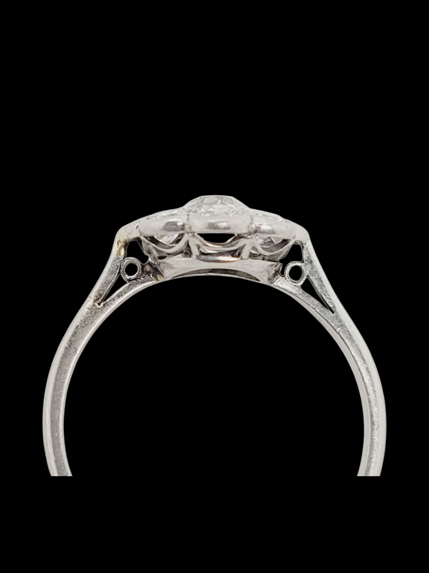 Antique diamond cluster engagement ring
SKU: 8022