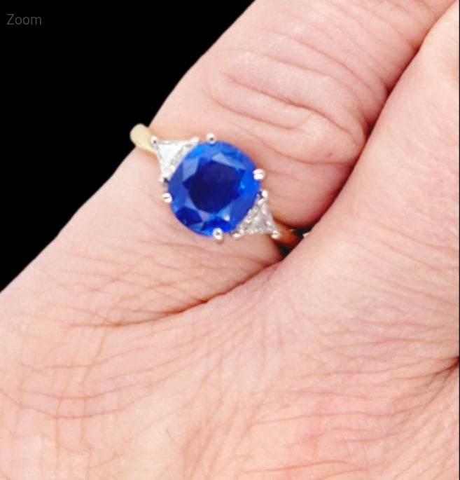 Cornflower 3ct blue sapphire and diamond engagement ring
SKU: 7444