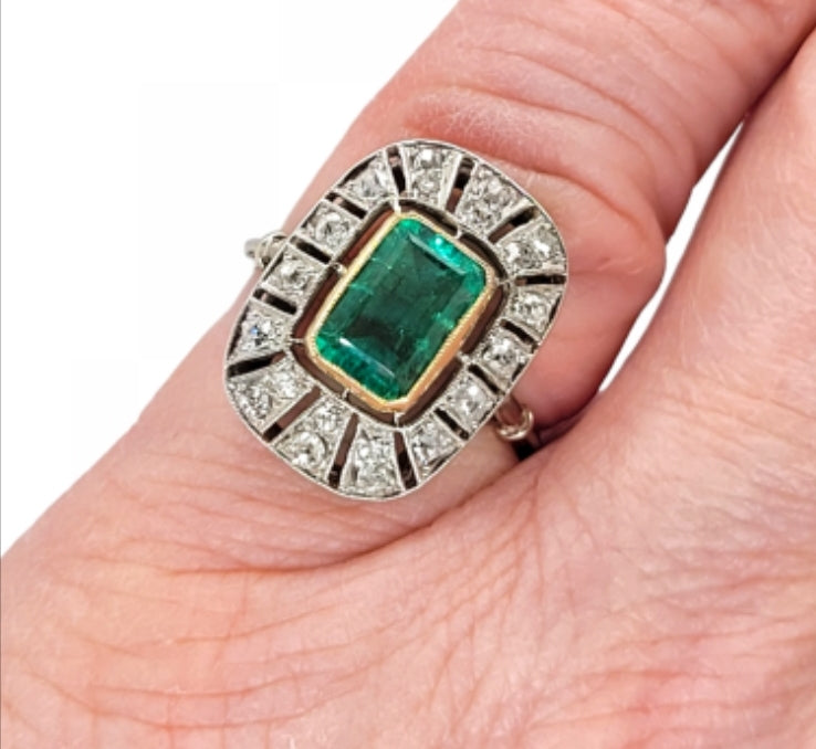 Art deco emerald and diamond engagement ring
SKU: 7026