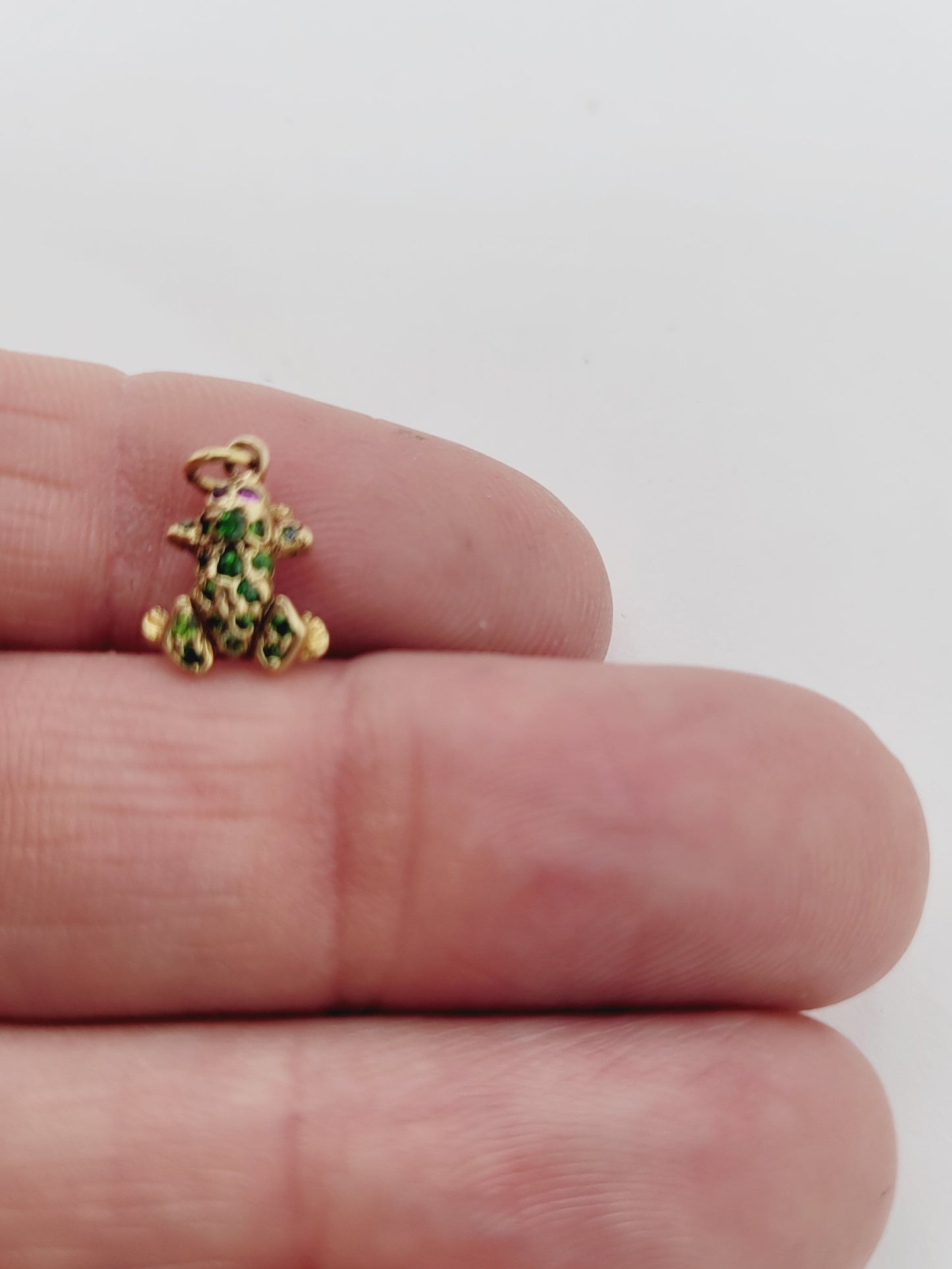 Baby demantoid garnet frog pendant sku 8826