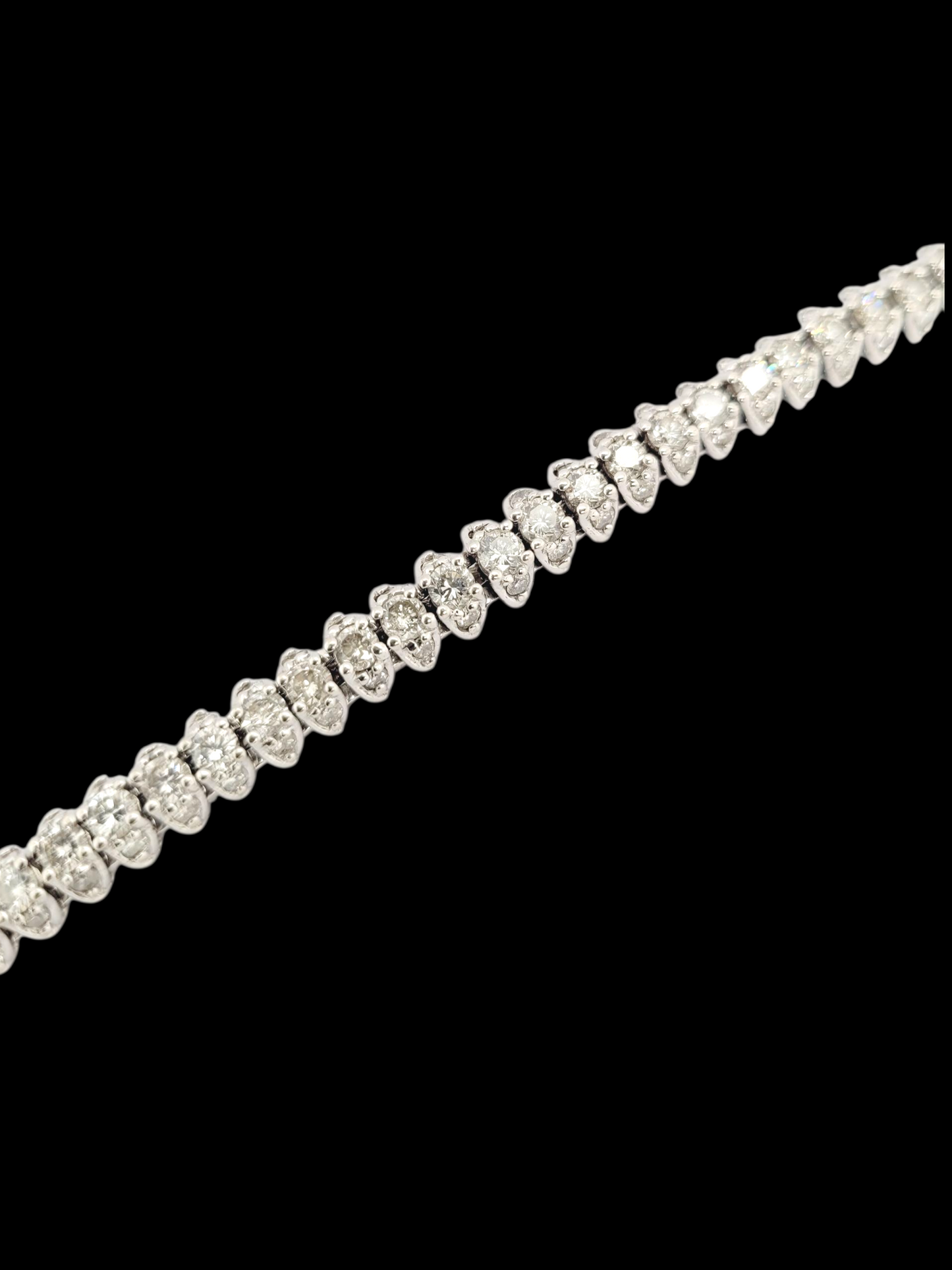 Three row diamond bracelet
SKU: 8471