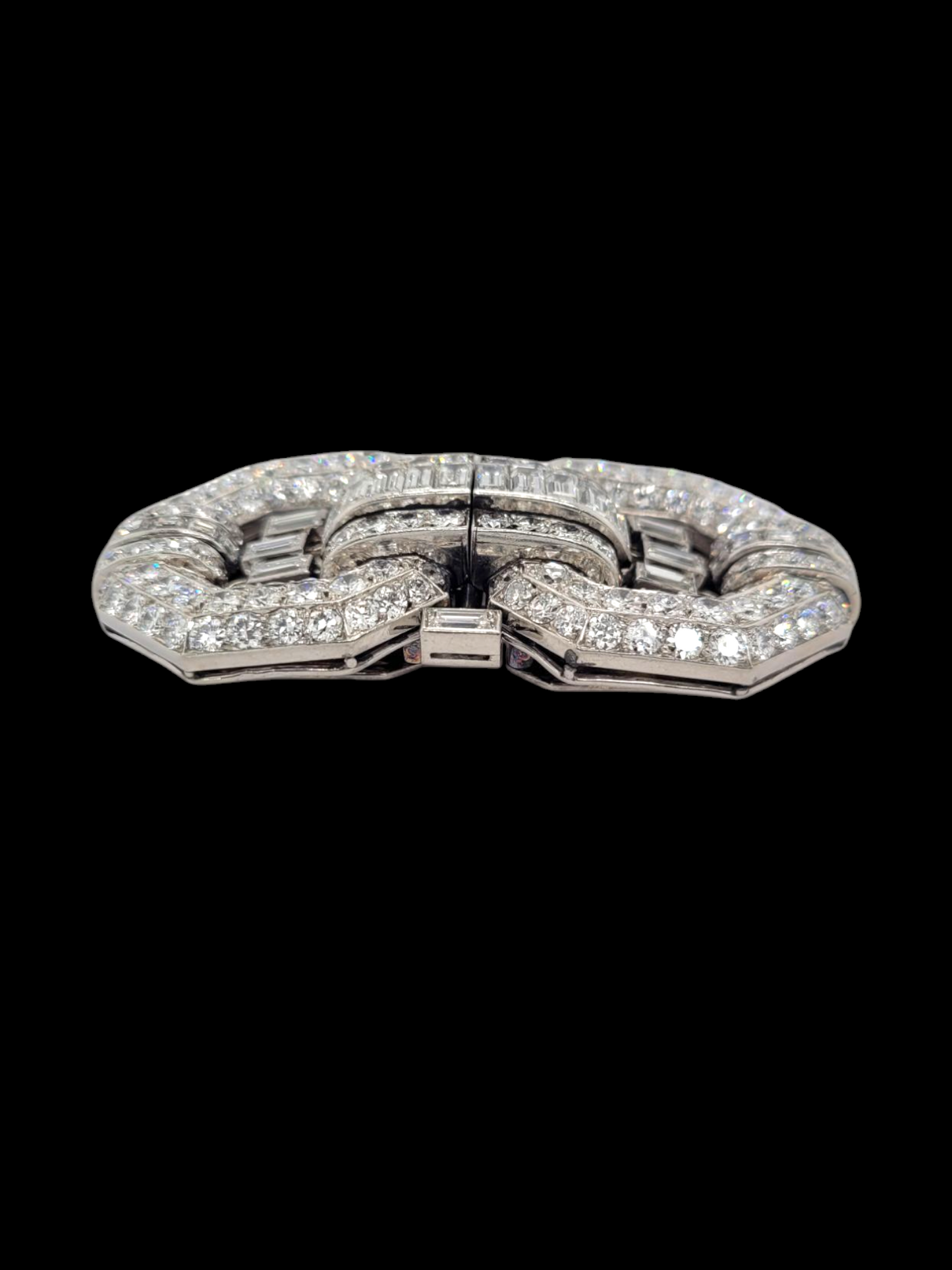 Quality art deco double clip brooch
SKU: 8020