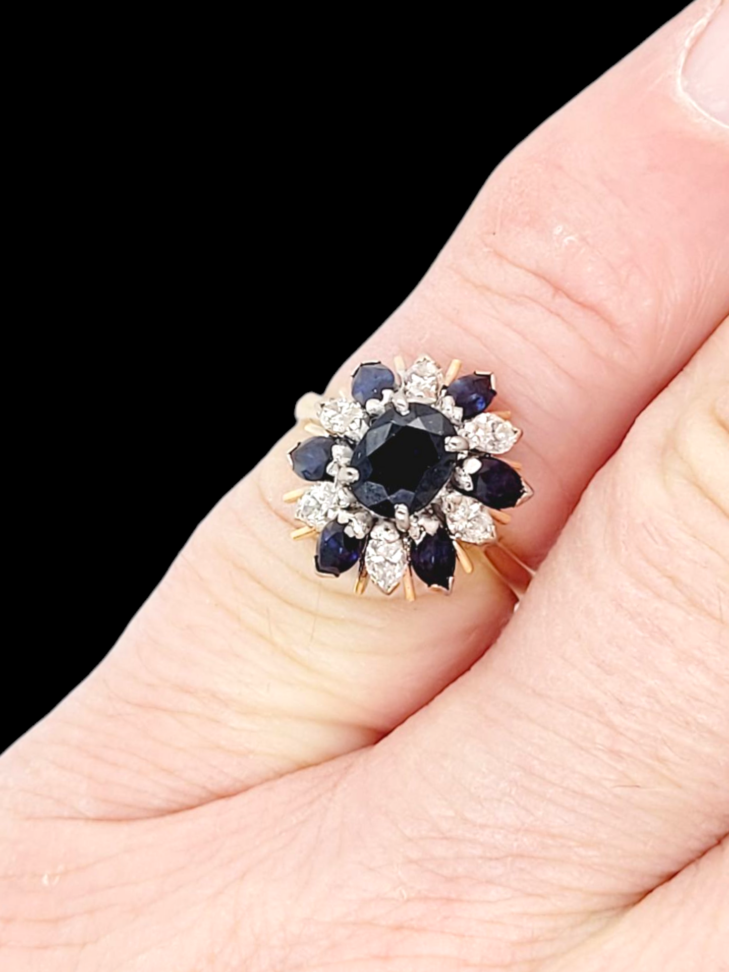 1960's Vintage sapphire and diamond cluster ring
SKU: 8077