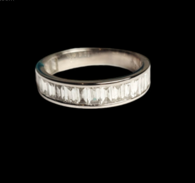 Half hoop baguette diamond ring
SKU: 7567