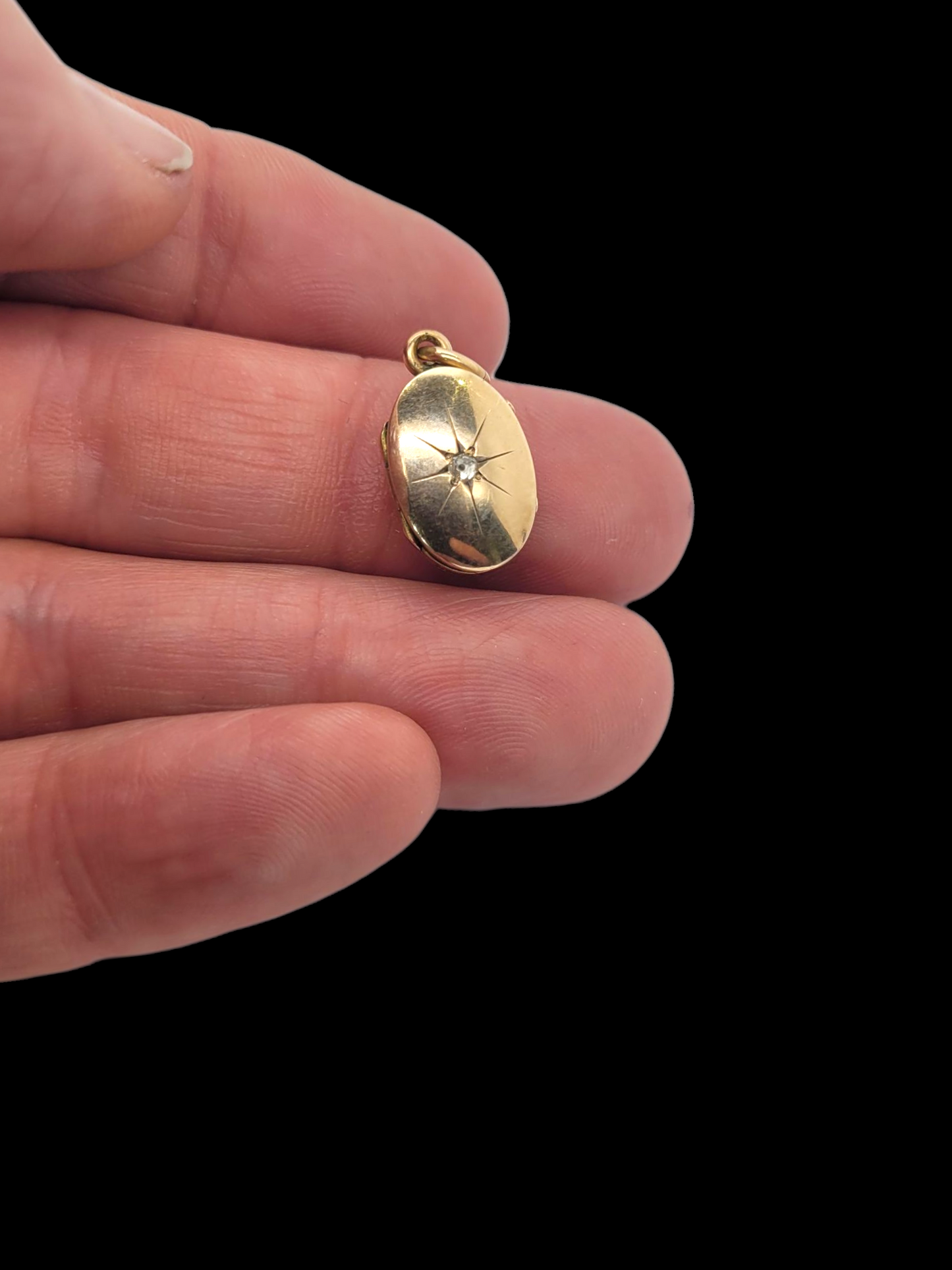 Tiny charm locket
SKU: 8267