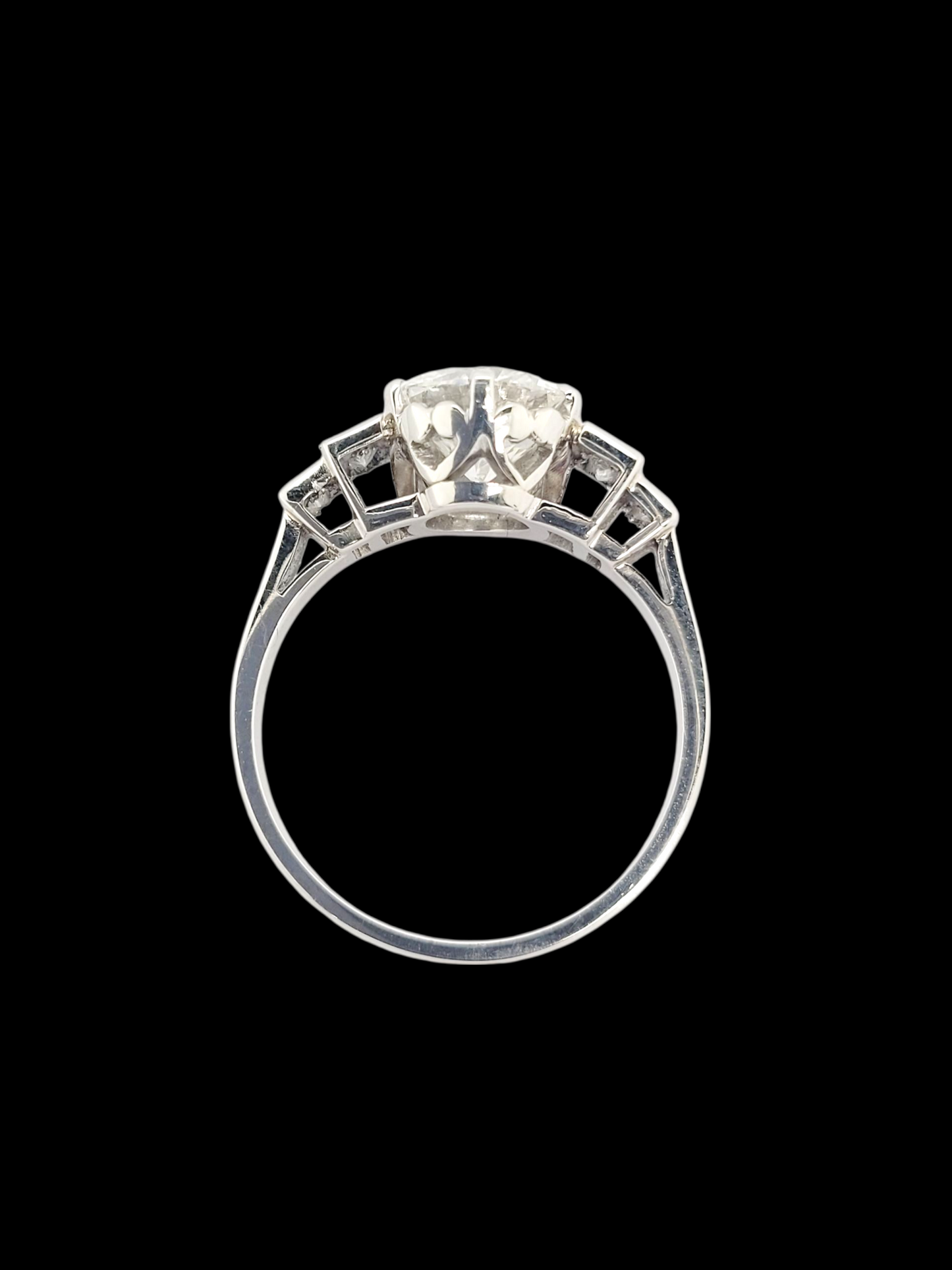 1.80ct natural diamond engagement ring
SKU: 8412