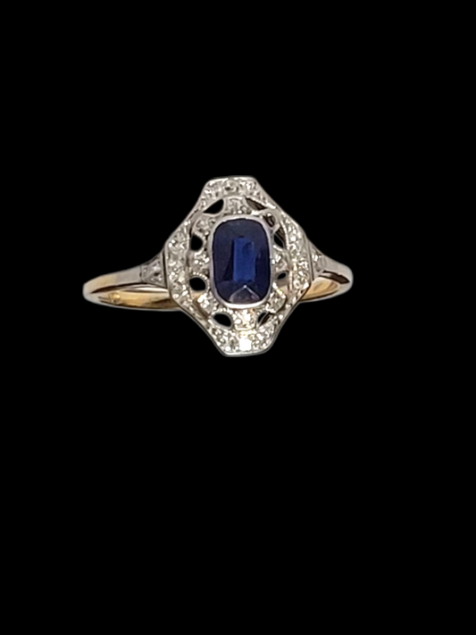 Art deco sapphire and diamond engagement ring
SKU: 8281