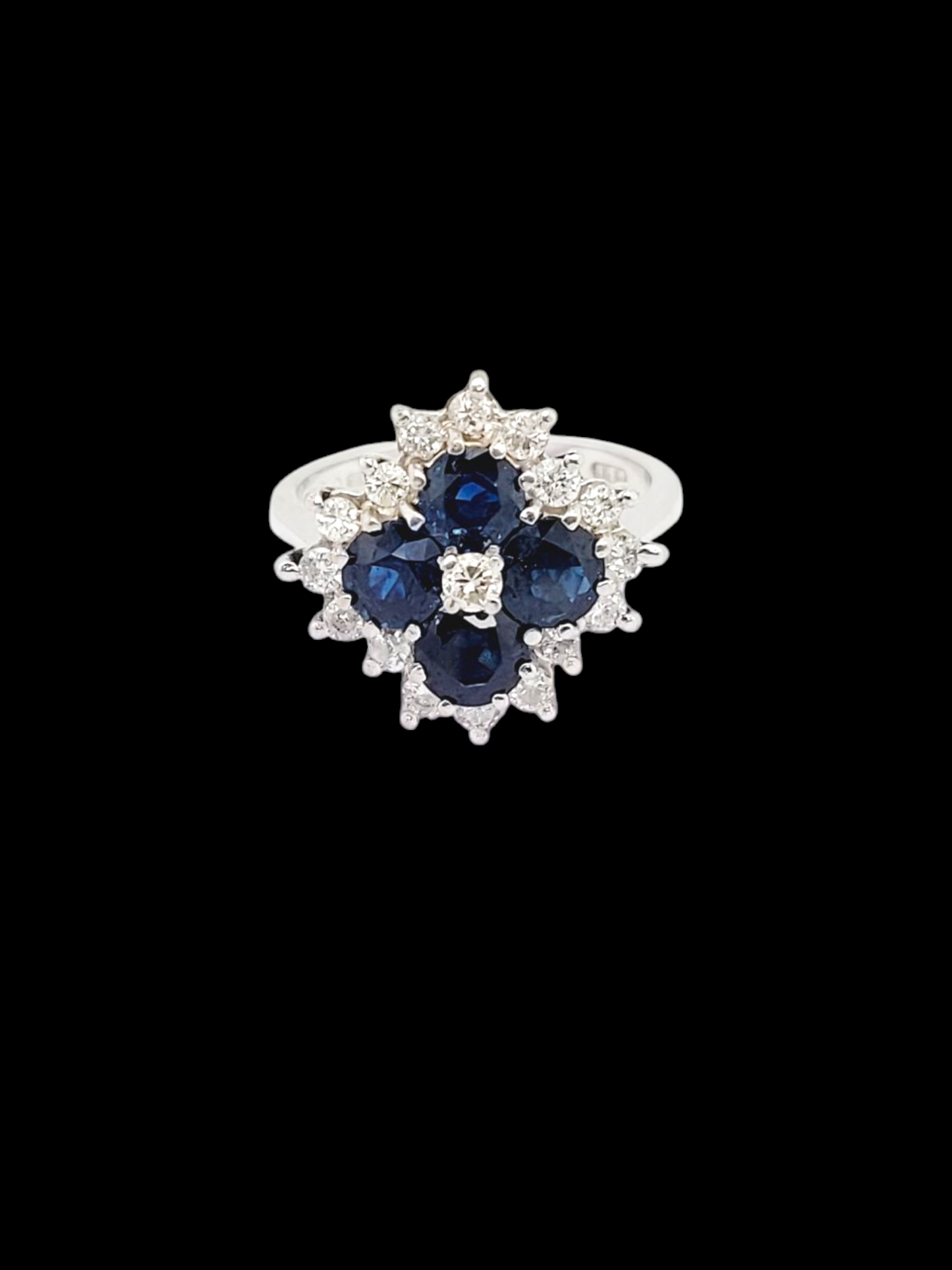Sapphire and diamond vintage cluster ring
SKU: 7975