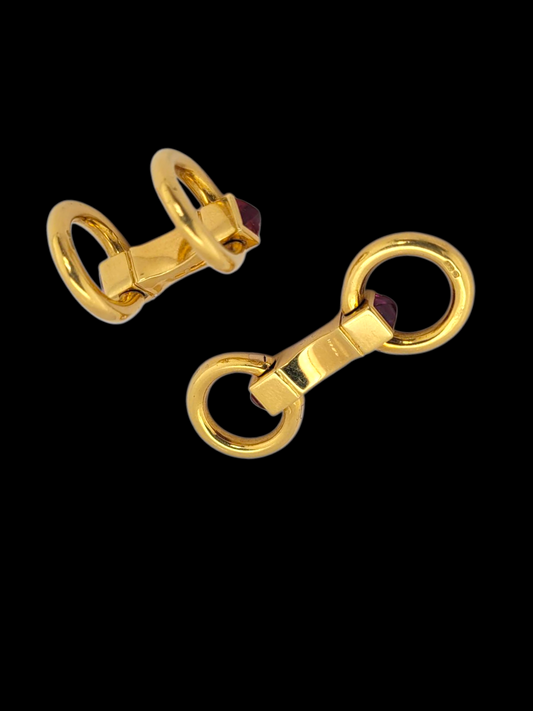 18ct gold ruby stirrup cufflinks
SKU: 8202
