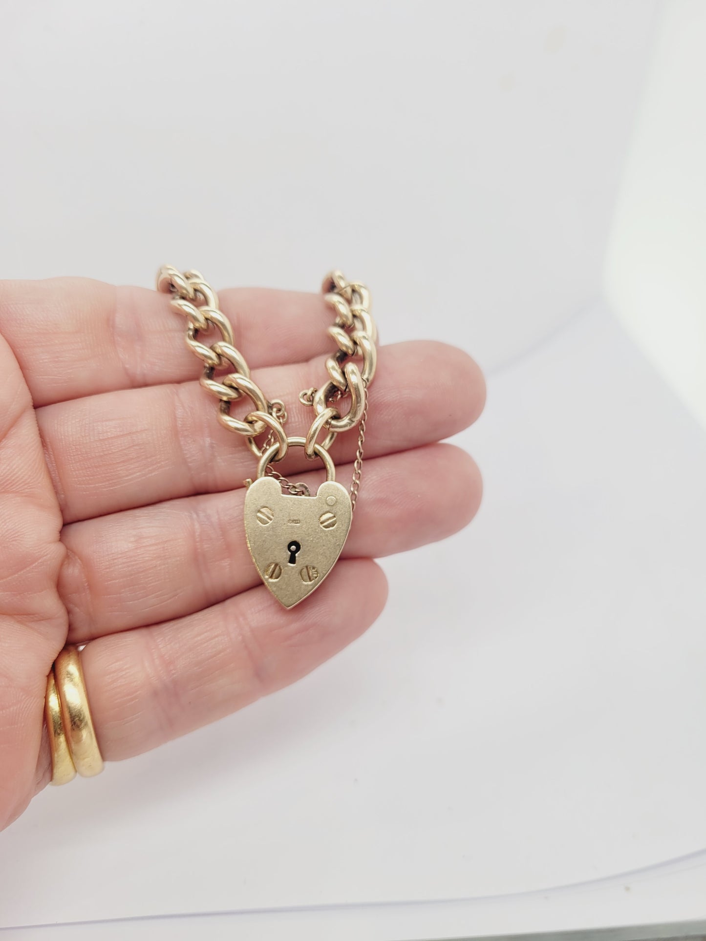 Heavy and solid antique 9ct gold curb bracelet sku 8462