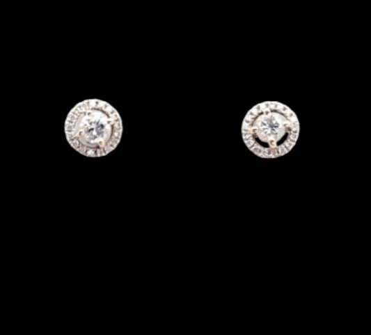 Diamond and halo cluster earrings
SKU: 6854